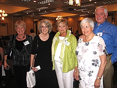 Dinner-02 Gean Fran Bonnie Ginny Charles